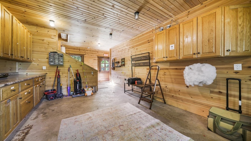 409 State, FRANKLIN GROVE, Illinois 61031, 9 Bedrooms Bedrooms, ,9 BathroomsBathrooms,House,For Sale,State,202506483