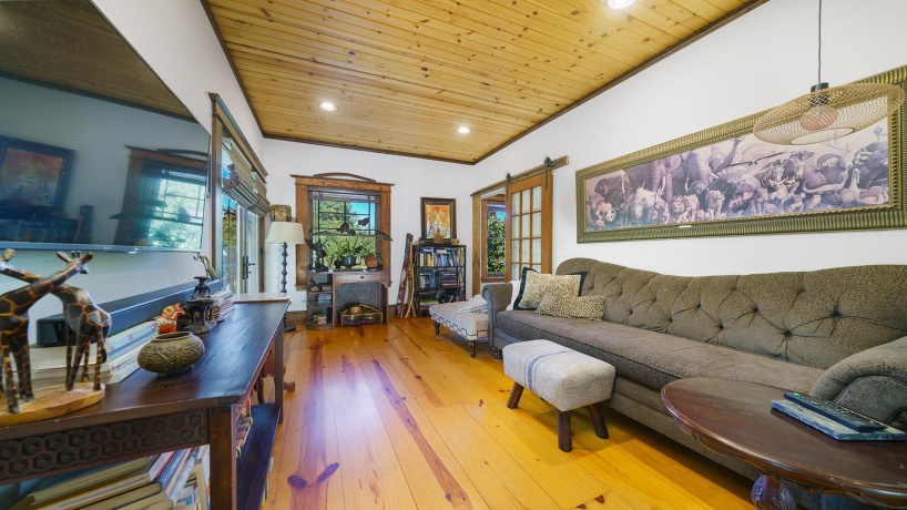 409 State, FRANKLIN GROVE, Illinois 61031, 9 Bedrooms Bedrooms, ,9 BathroomsBathrooms,House,For Sale,State,202506483