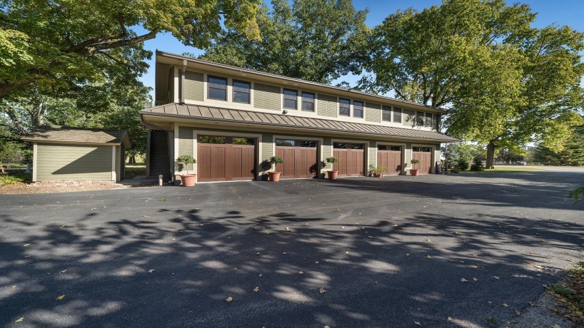 409 State, FRANKLIN GROVE, Illinois 61031, 9 Bedrooms Bedrooms, ,9 BathroomsBathrooms,House,For Sale,State,202506483