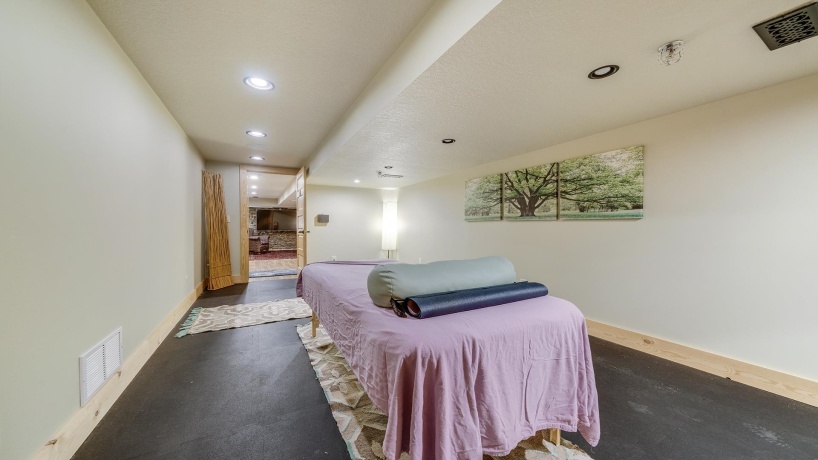 409 State, FRANKLIN GROVE, Illinois 61031, 9 Bedrooms Bedrooms, ,9 BathroomsBathrooms,House,For Sale,State,202506483