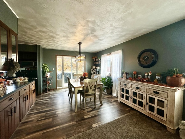 205 IL Rte 64, LANARK, Illinois 61046, 3 Bedrooms Bedrooms, ,2 BathroomsBathrooms,House,For Sale,IL Rte 64,202506486