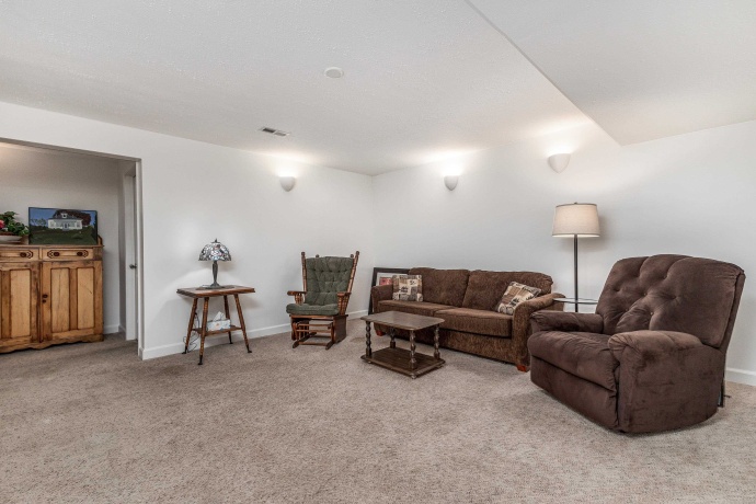 825 Shadow Bluff, GALENA, Illinois 61036, 2 Bedrooms Bedrooms, ,3 BathroomsBathrooms,Condominium,For Sale,Shadow Bluff,202501885