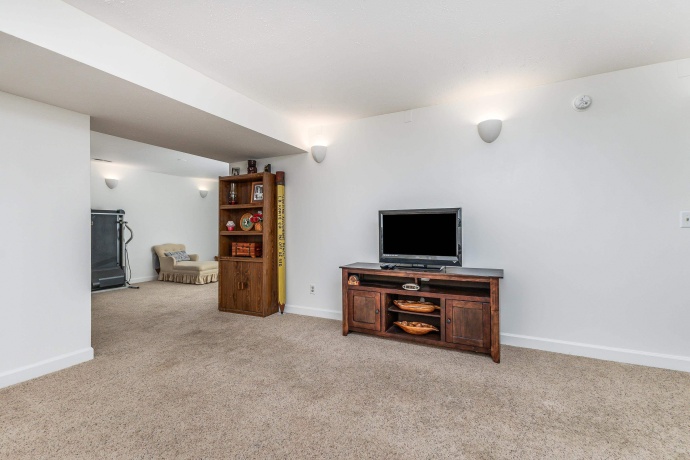 825 Shadow Bluff, GALENA, Illinois 61036, 2 Bedrooms Bedrooms, ,3 BathroomsBathrooms,Condominium,For Sale,Shadow Bluff,202501885