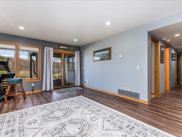 74 Shenandoah, GALENA, Illinois 61036, 4 Bedrooms Bedrooms, ,5 BathroomsBathrooms,House,For Sale,Shenandoah,202401722