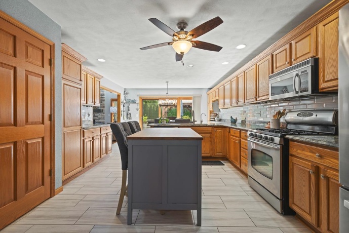 2909 Culver, POPLAR GROVE, Illinois 61065, 3 Bedrooms Bedrooms, ,3 BathroomsBathrooms,House,For Sale,Culver,202505716