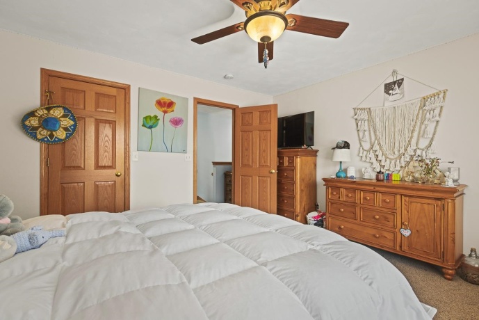 2909 Culver, POPLAR GROVE, Illinois 61065, 3 Bedrooms Bedrooms, ,3 BathroomsBathrooms,House,For Sale,Culver,202505716