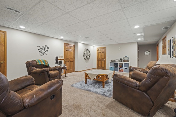 2909 Culver, POPLAR GROVE, Illinois 61065, 3 Bedrooms Bedrooms, ,3 BathroomsBathrooms,House,For Sale,Culver,202505716