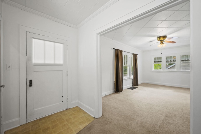 711 Garfield, BELVIDERE, Illinois 61008, 3 Bedrooms Bedrooms, ,1 BathroomBathrooms,House,For Sale,Garfield,202506497