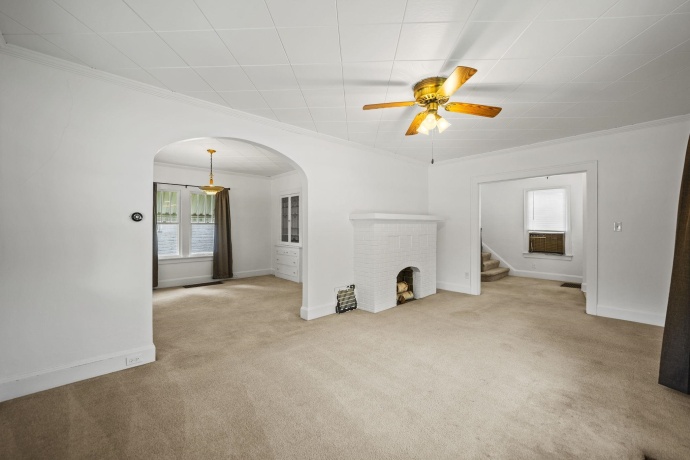 711 Garfield, BELVIDERE, Illinois 61008, 3 Bedrooms Bedrooms, ,1 BathroomBathrooms,House,For Sale,Garfield,202506497