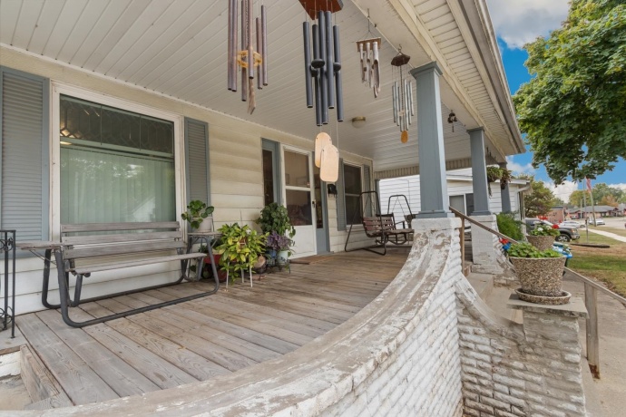 407 2nd, ROCK FALLS, Illinois 61071, 3 Bedrooms Bedrooms, ,1 BathroomBathrooms,House,For Sale,2nd,202506499