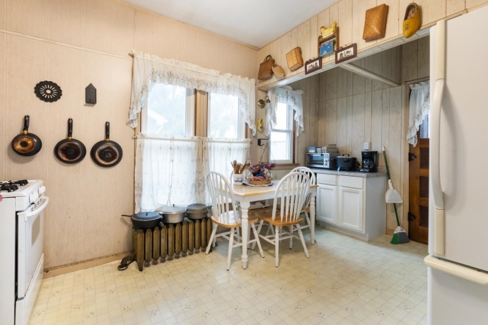 407 2nd, ROCK FALLS, Illinois 61071, 3 Bedrooms Bedrooms, ,1 BathroomBathrooms,House,For Sale,2nd,202506499