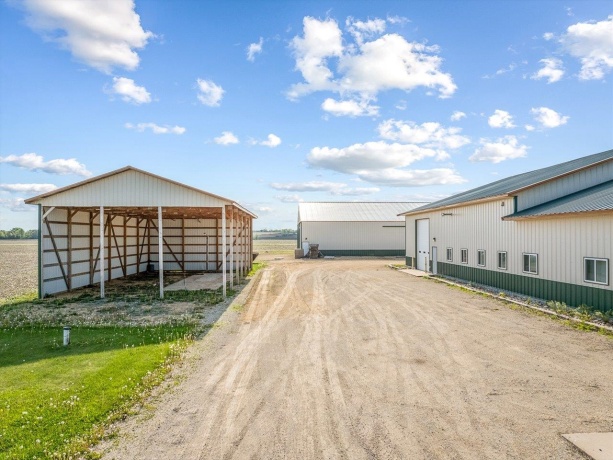 11635 Wange, CAPRON, Illinois 61012, ,1 BathroomBathrooms,Agriculture,For Sale,Wange,202506507