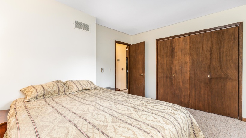 6 Meadow Path, GALENA, Illinois 61036, 3 Bedrooms Bedrooms, ,2 BathroomsBathrooms,House,For Sale,Meadow Path,202506517