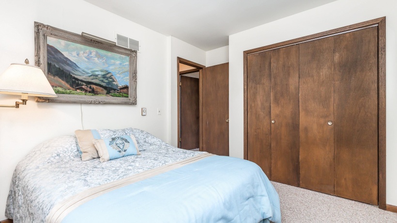 6 Meadow Path, GALENA, Illinois 61036, 3 Bedrooms Bedrooms, ,2 BathroomsBathrooms,House,For Sale,Meadow Path,202506517