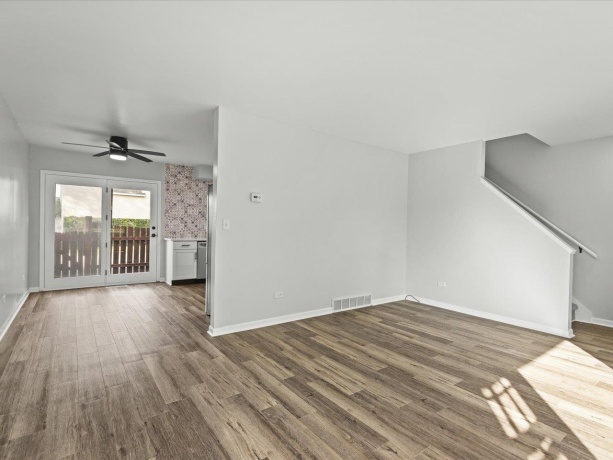 334 Northway Park, MACHESNEY PARK, Illinois 61115, 3 Bedrooms Bedrooms, ,1 BathroomBathrooms,Condominium,For Sale,Northway Park,202506522