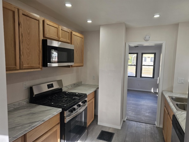 2222 Mulberry, ROCKFORD, Illinois 61101, 3 Bedrooms Bedrooms, ,1 BathroomBathrooms,House,For Sale,Mulberry,202506523