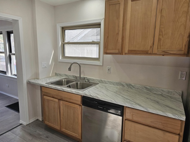 2222 Mulberry, ROCKFORD, Illinois 61101, 3 Bedrooms Bedrooms, ,1 BathroomBathrooms,House,For Sale,Mulberry,202506523