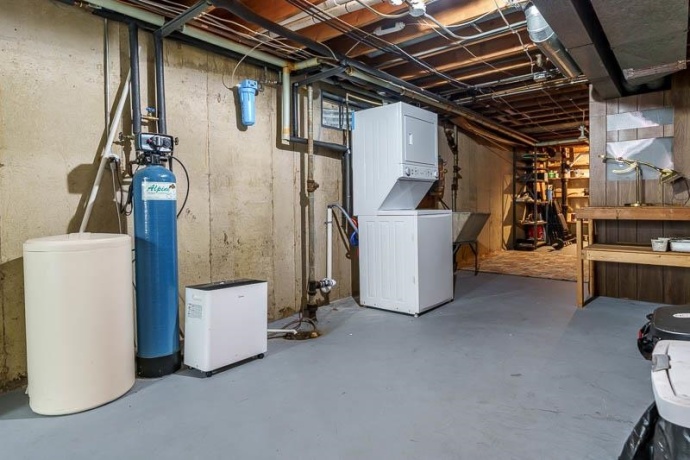 3715 Marieme, ROCKFORD, Illinois 61108, 4 Bedrooms Bedrooms, ,3 BathroomsBathrooms,House,For Sale,Marieme,202505402