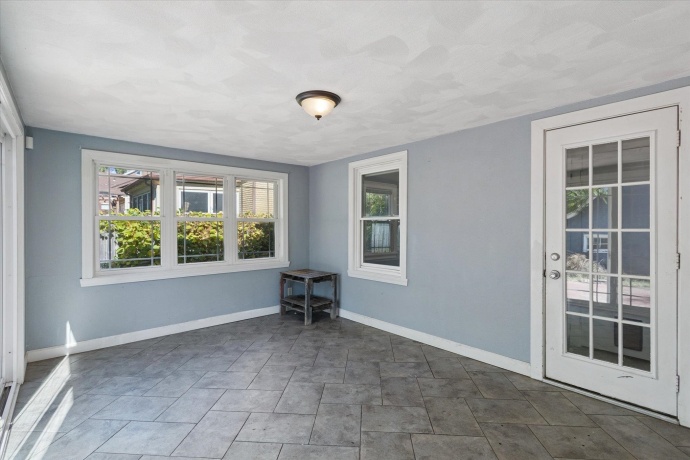 335 St Louis, ROCKFORD, Illinois 61104, 4 Bedrooms Bedrooms, ,2 BathroomsBathrooms,House,For Sale,St Louis,202506354