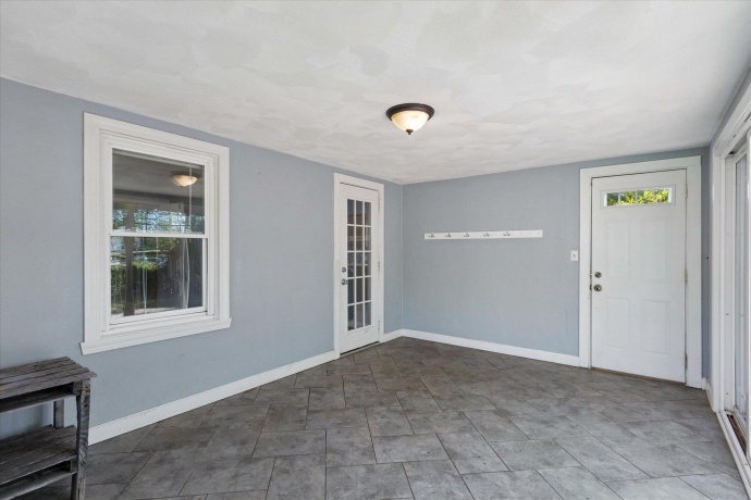 335 St Louis, ROCKFORD, Illinois 61104, 4 Bedrooms Bedrooms, ,2 BathroomsBathrooms,House,For Sale,St Louis,202506354