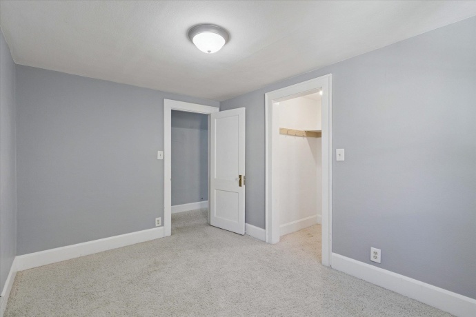 335 St Louis, ROCKFORD, Illinois 61104, 4 Bedrooms Bedrooms, ,2 BathroomsBathrooms,House,For Sale,St Louis,202506354