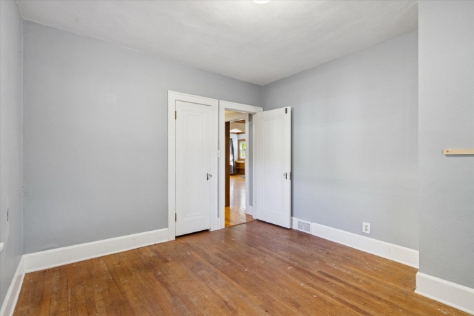 335 St Louis, ROCKFORD, Illinois 61104, 4 Bedrooms Bedrooms, ,2 BathroomsBathrooms,House,For Sale,St Louis,202506354