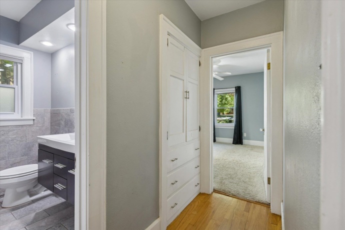 335 St Louis, ROCKFORD, Illinois 61104, 4 Bedrooms Bedrooms, ,2 BathroomsBathrooms,House,For Sale,St Louis,202506354