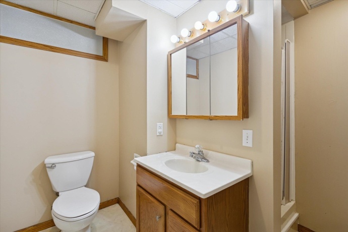 335 St Louis, ROCKFORD, Illinois 61104, 4 Bedrooms Bedrooms, ,2 BathroomsBathrooms,House,For Sale,St Louis,202506354