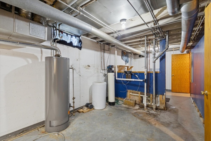 335 St Louis, ROCKFORD, Illinois 61104, 4 Bedrooms Bedrooms, ,2 BathroomsBathrooms,House,For Sale,St Louis,202506354