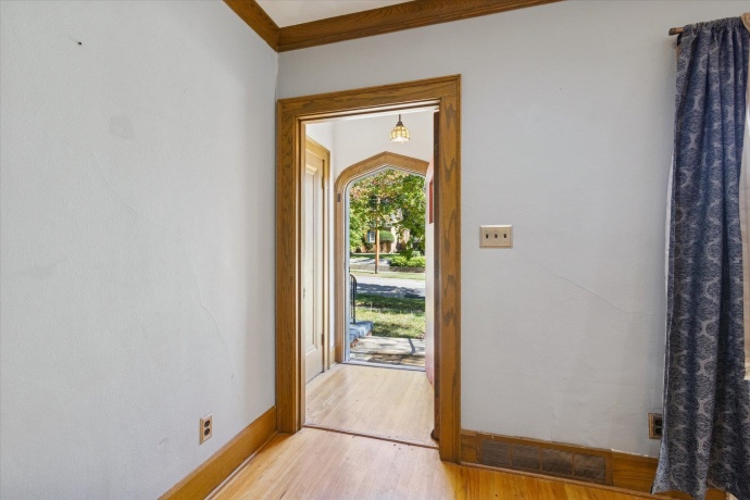 335 St Louis, ROCKFORD, Illinois 61104, 4 Bedrooms Bedrooms, ,2 BathroomsBathrooms,House,For Sale,St Louis,202506354