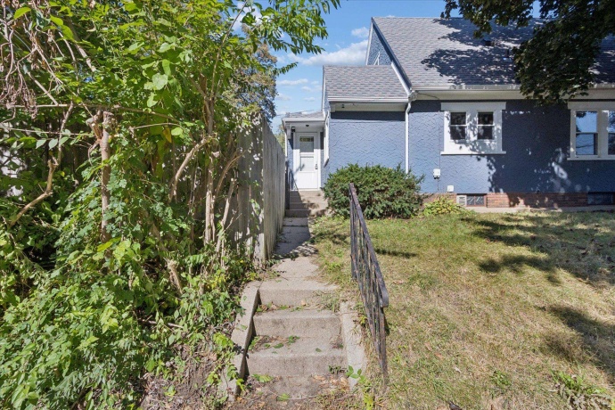 335 St Louis, ROCKFORD, Illinois 61104, 4 Bedrooms Bedrooms, ,2 BathroomsBathrooms,House,For Sale,St Louis,202506354