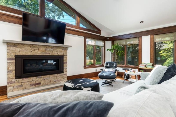 1308 HARLEM, ROCKFORD, Illinois 61103, 6 Bedrooms Bedrooms, ,2 BathroomsBathrooms,House,For Sale,HARLEM,202504912