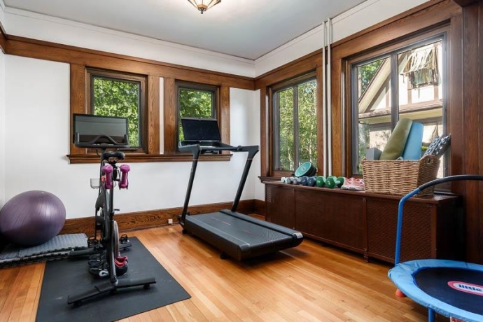 1308 HARLEM, ROCKFORD, Illinois 61103, 6 Bedrooms Bedrooms, ,2 BathroomsBathrooms,House,For Sale,HARLEM,202504912