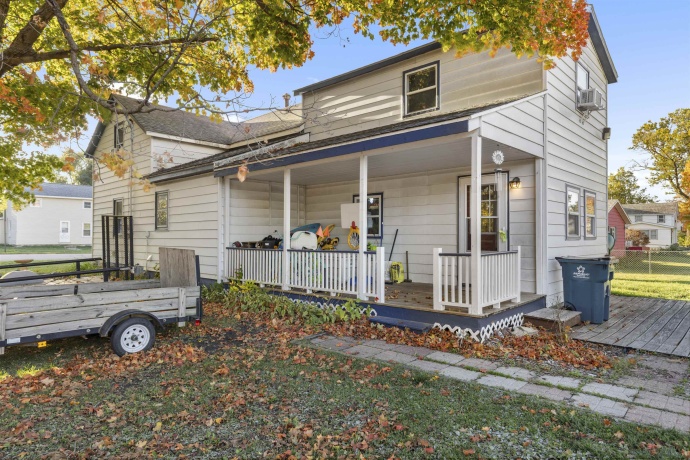 411 WALNUT, FORRESTON, Illinois 61030, 4 Bedrooms Bedrooms, ,1 BathroomBathrooms,House,For Sale,WALNUT,202506542