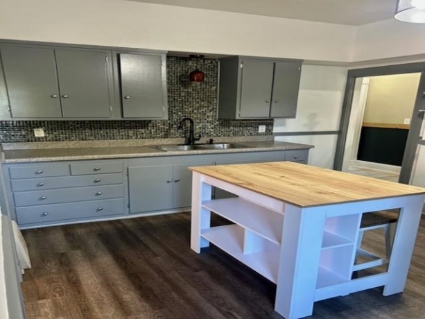 320 Shaw, ROCKFORD, Illinois 61104, 3 Bedrooms Bedrooms, ,1 BathroomBathrooms,House,For Sale,Shaw,202506543