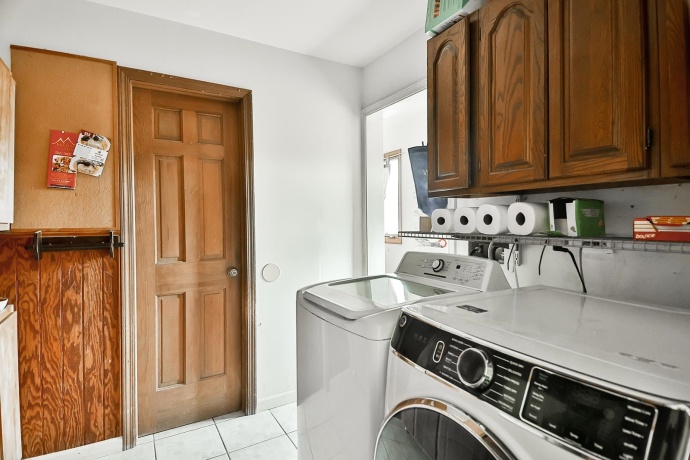 9221 Dirkshire, WOODSTOCK, Illinois 60098, 4 Bedrooms Bedrooms, ,3 BathroomsBathrooms,House,For Sale,Dirkshire,202506546