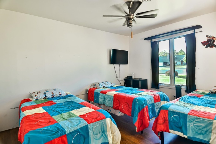 9221 Dirkshire, WOODSTOCK, Illinois 60098, 4 Bedrooms Bedrooms, ,3 BathroomsBathrooms,House,For Sale,Dirkshire,202506546