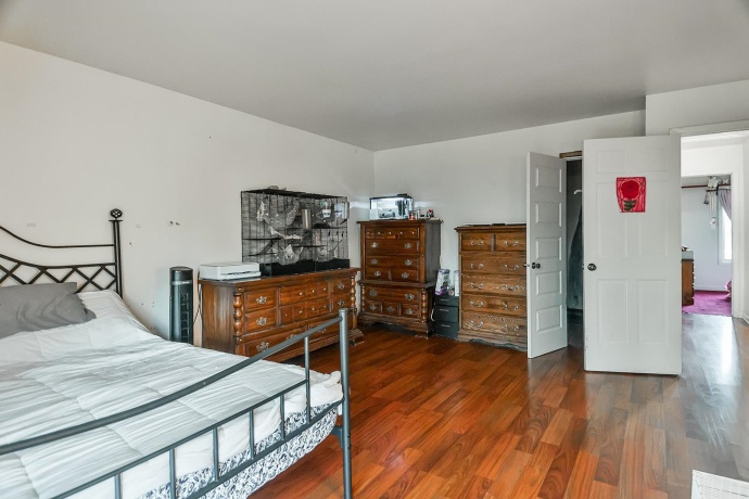 9221 Dirkshire, WOODSTOCK, Illinois 60098, 4 Bedrooms Bedrooms, ,3 BathroomsBathrooms,House,For Sale,Dirkshire,202506546