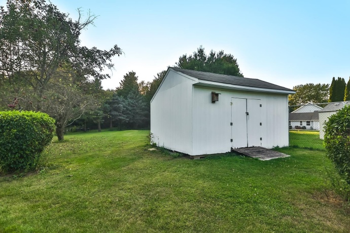 9221 Dirkshire, WOODSTOCK, Illinois 60098, 4 Bedrooms Bedrooms, ,3 BathroomsBathrooms,House,For Sale,Dirkshire,202506546