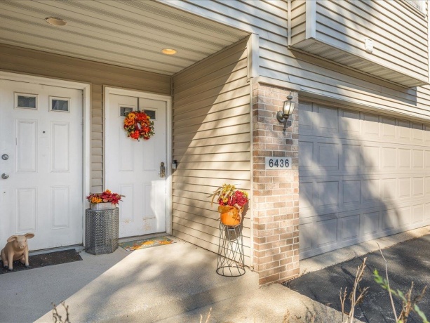 6436 Reanna, LOVES PARK, Illinois 61111, 2 Bedrooms Bedrooms, ,2 BathroomsBathrooms,Condominium,For Sale,Reanna,202506257