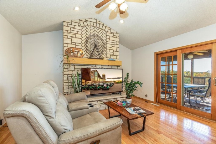 405 Wachter, GALENA, Illinois 61036, 4 Bedrooms Bedrooms, ,3 BathroomsBathrooms,House,For Sale,Wachter,202506549