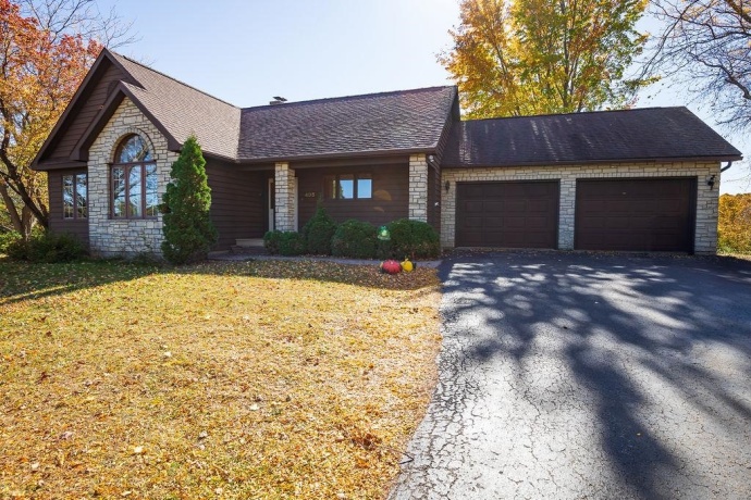 405 Wachter, GALENA, Illinois 61036, 4 Bedrooms Bedrooms, ,3 BathroomsBathrooms,House,For Sale,Wachter,202506549