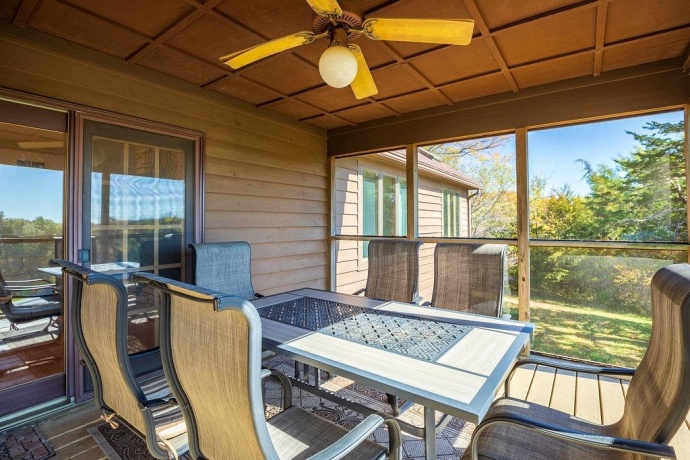 405 Wachter, GALENA, Illinois 61036, 4 Bedrooms Bedrooms, ,3 BathroomsBathrooms,House,For Sale,Wachter,202506549