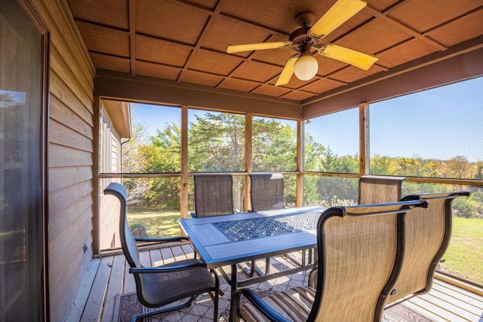 405 Wachter, GALENA, Illinois 61036, 4 Bedrooms Bedrooms, ,3 BathroomsBathrooms,House,For Sale,Wachter,202506549