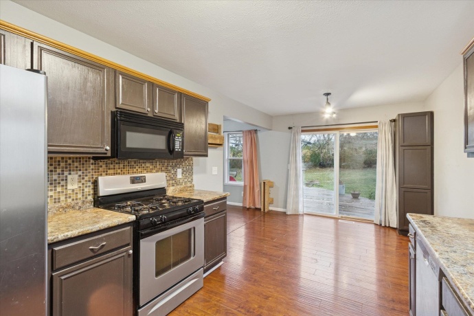 4144 Westridge, WINNEBAGO, Illinois 61088, 3 Bedrooms Bedrooms, ,2 BathroomsBathrooms,House,For Sale,Westridge,202506552