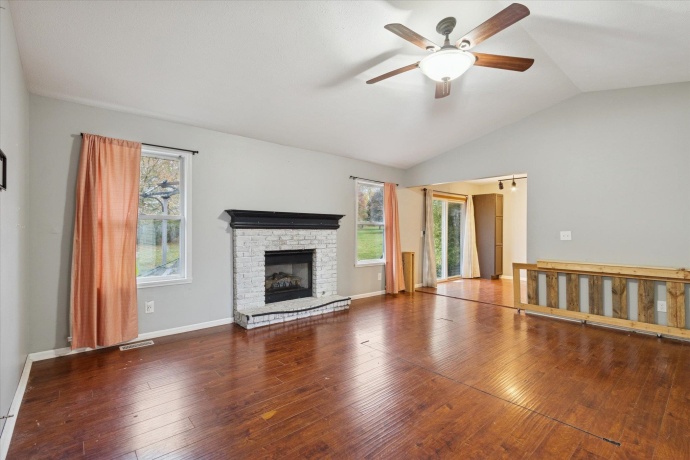 4144 Westridge, WINNEBAGO, Illinois 61088, 3 Bedrooms Bedrooms, ,2 BathroomsBathrooms,House,For Sale,Westridge,202506552