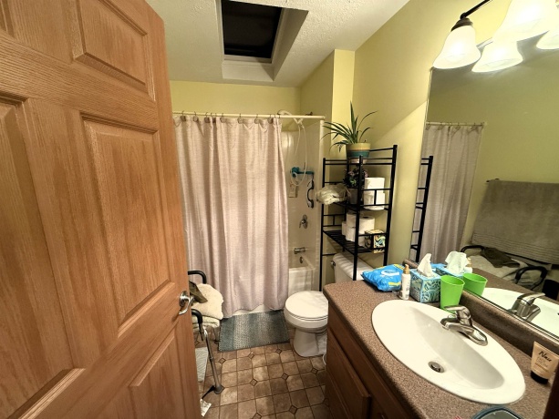 405 Club, BELVIDERE, Illinois 61008, 3 Bedrooms Bedrooms, ,2 BathroomsBathrooms,House,For Sale,Club,202506308