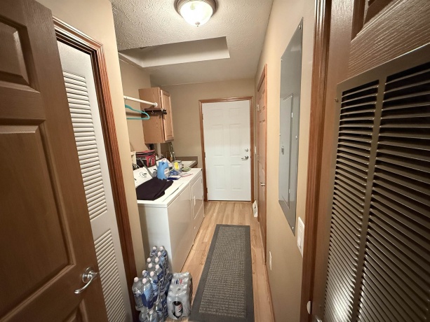 405 Club, BELVIDERE, Illinois 61008, 3 Bedrooms Bedrooms, ,2 BathroomsBathrooms,House,For Sale,Club,202506308