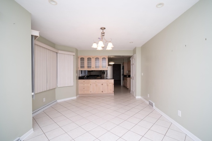 1461 williamsburg, ROCKFORD, Illinois 61107, 2 Bedrooms Bedrooms, ,3 BathroomsBathrooms,House,For Sale,williamsburg,202506325