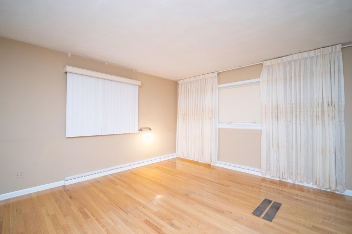 1461 williamsburg, ROCKFORD, Illinois 61107, 2 Bedrooms Bedrooms, ,3 BathroomsBathrooms,House,For Sale,williamsburg,202506325